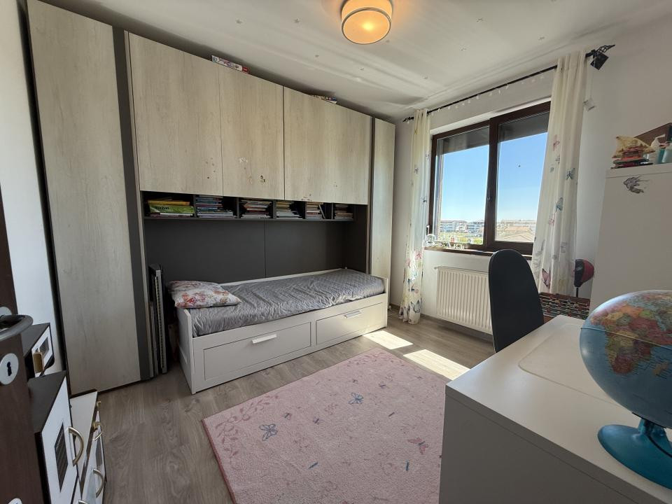 Apartament spatios, 4 camere, decomandat, etaj 3 - Giroc, zona Planetelor