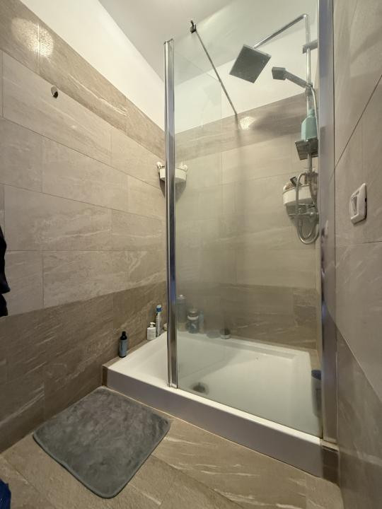 Apartament spatios, 4 camere, decomandat, etaj 3 - Giroc, zona Planetelor
