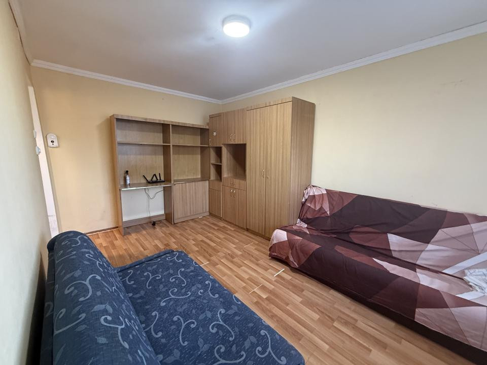 Apartament cu o camera, 21 mp utili, etaj 2, mobilat - Sagului