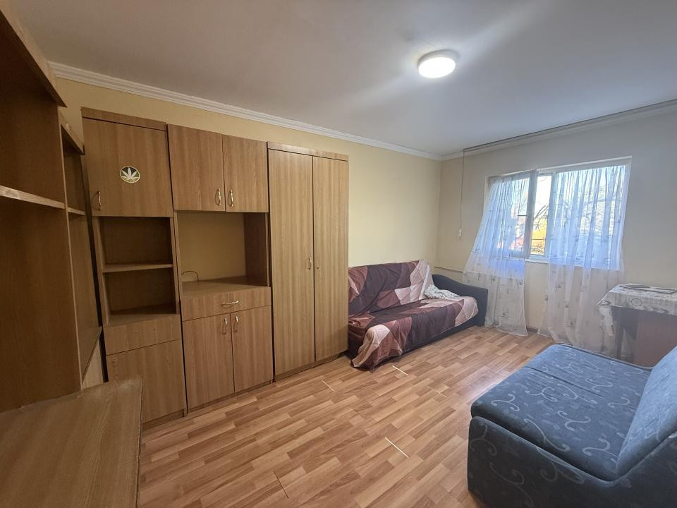 Apartament cu o camera, 21 mp utili, etaj 2, mobilat - Sagului
