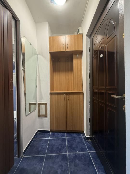 Apartament cu o camera, 21 mp utili, etaj 2, mobilat - Sagului