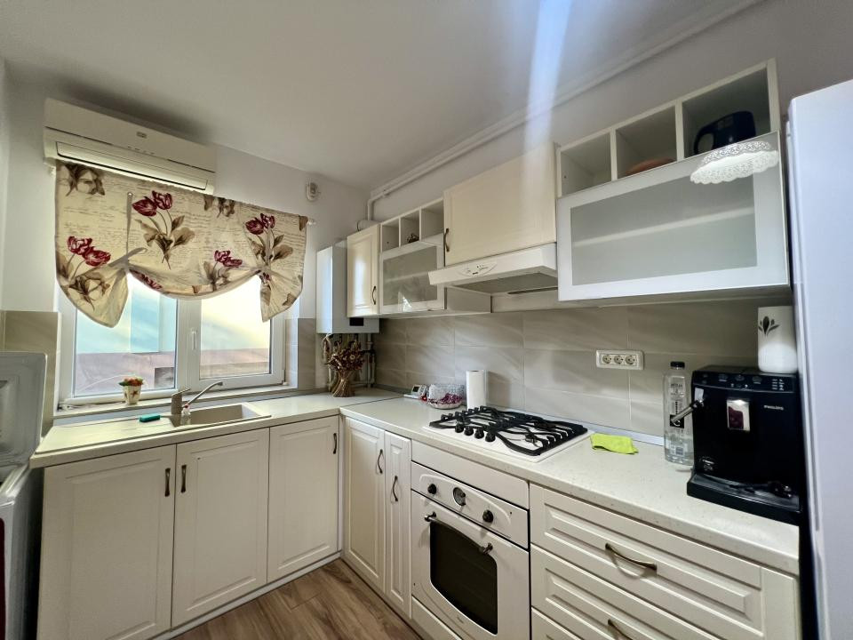 Apartament 2 camere, decomandat 47mp utili, parter - zona Soarelui
