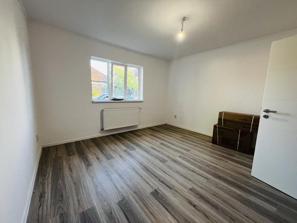 Casa 3 camere + apartament , la cheie - Zona Plopi Timisoara