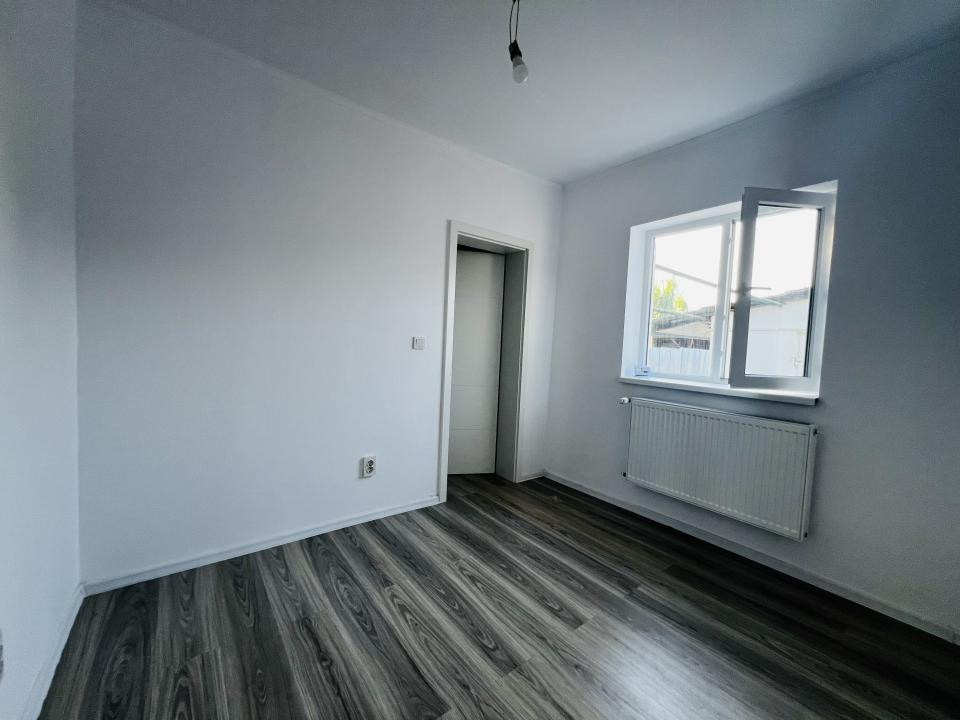 Casa 3 camere + apartament , la cheie - Zona Plopi Timisoara