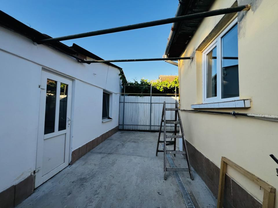 Casa 3 camere + apartament , la cheie - Zona Plopi Timisoara