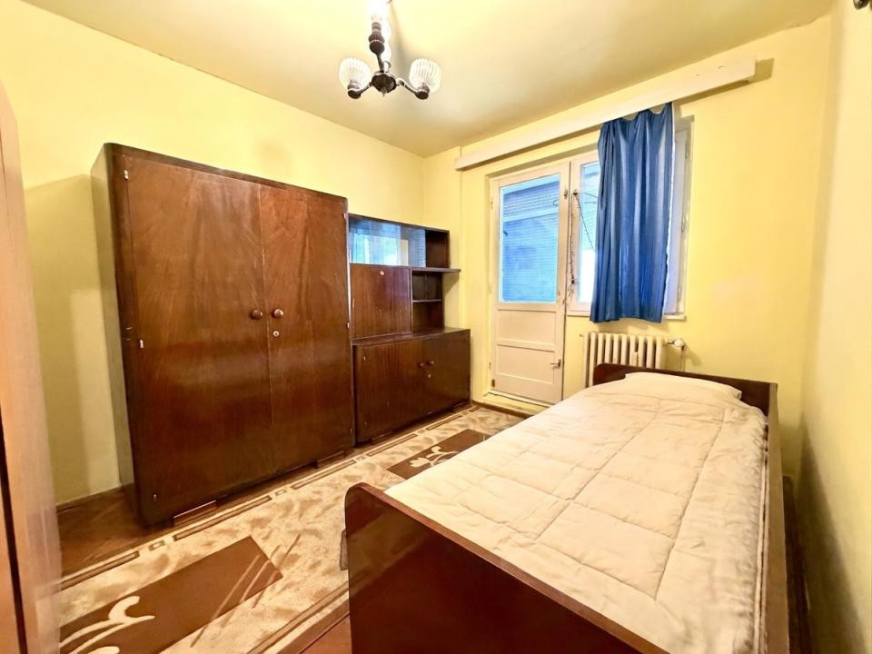 COMISION 0% - Apartament 4 camere, pret special, etaj 3 - zona Dacia