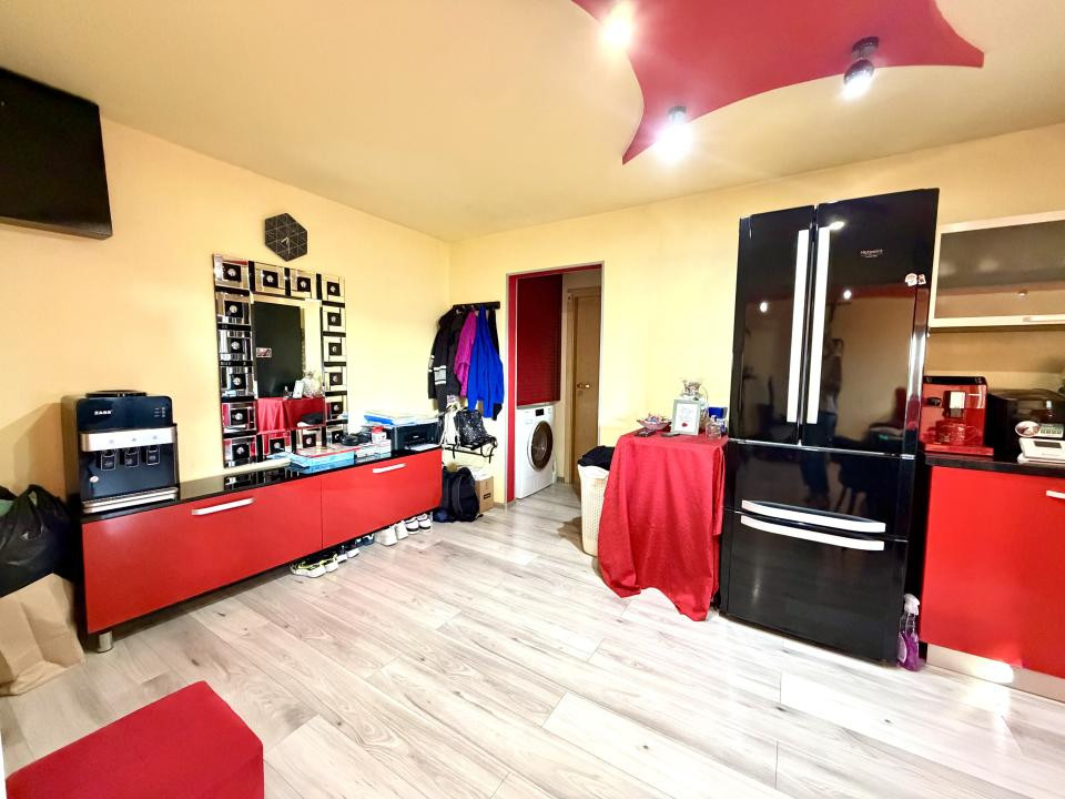 Apartament 2 camere, 53 mp utili, etaj 4 - zona Lipovei