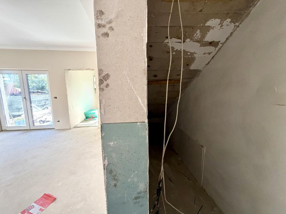 Duplex elegant, 3 camere, 93 mp utili, 235 mp teren - Sanandrei
