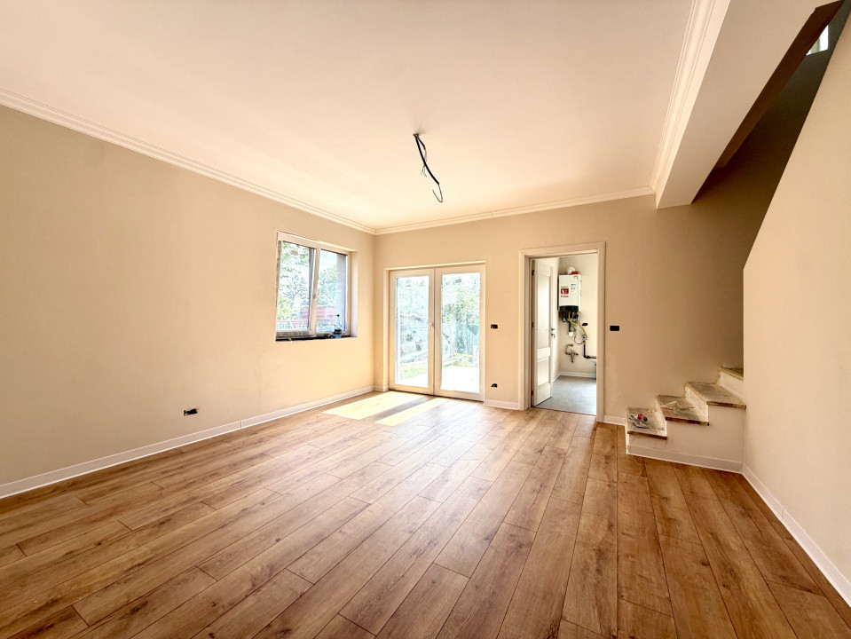 Duplex elegant, 3 camere, 93 mp utili, 235 mp teren - Sanandrei