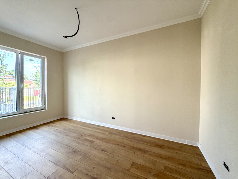 Duplex elegant, 3 camere, 93 mp utili, 235 mp teren - Sanandrei