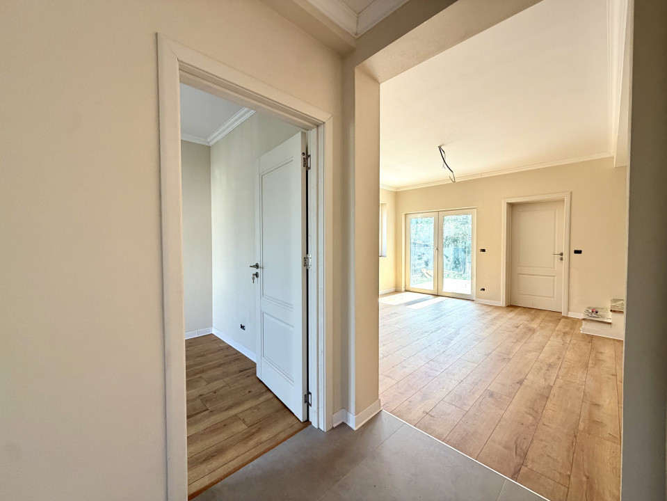 Duplex elegant, 3 camere, 93 mp utili, 235 mp teren - Sanandrei