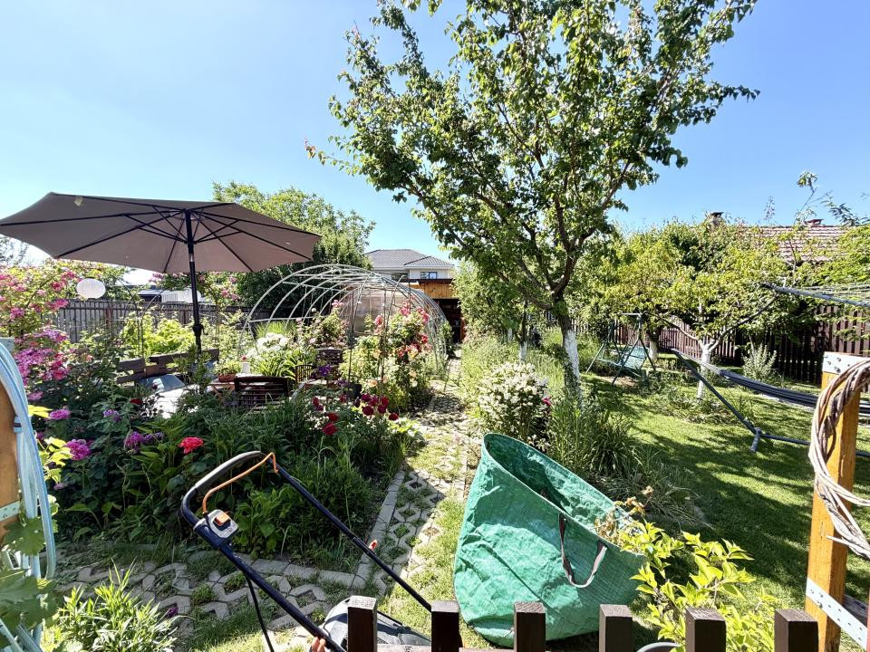 Casa individuala, 4 camere, 120 mp utili, 815 mp teren - Dumbravita