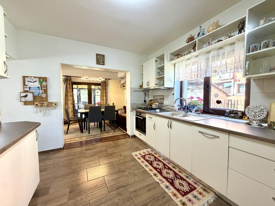 Casa individuala, 4 camere, 120 mp utili, 815 mp teren - Dumbravita