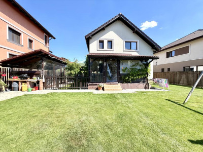 Casa individuala, 4 camere, 120 mp utili, 817 mp teren - Dumbravita