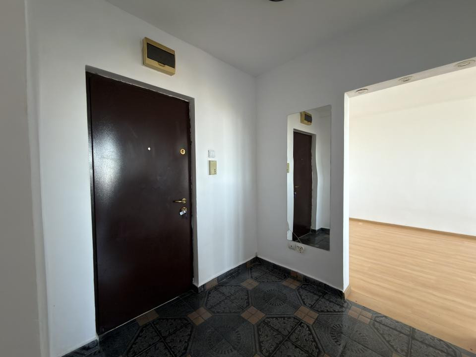 Apartament 3 camere, decomandat, 65 mp utili - zona Calea Sagului 