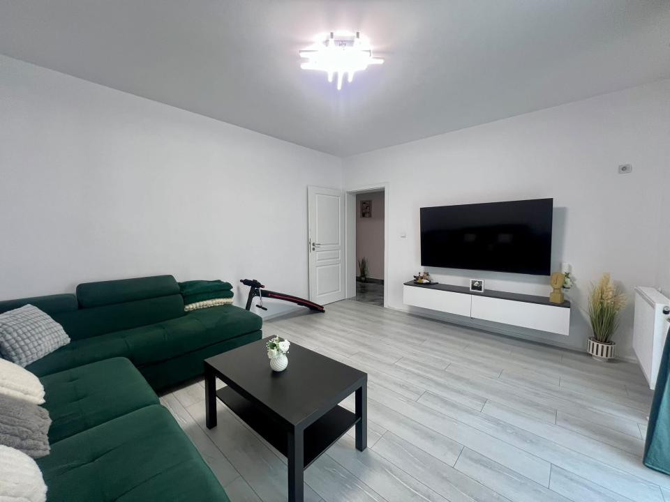  Apartament 2 camere, decomandat 55mp utili + curte 51 mp - Calea Urseni
