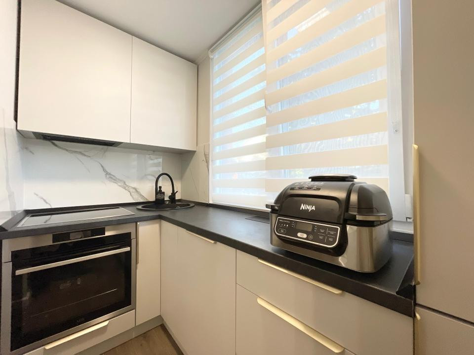 Apartament 2 camere, mobilat si utilat premium, etaj 1  - Girocului