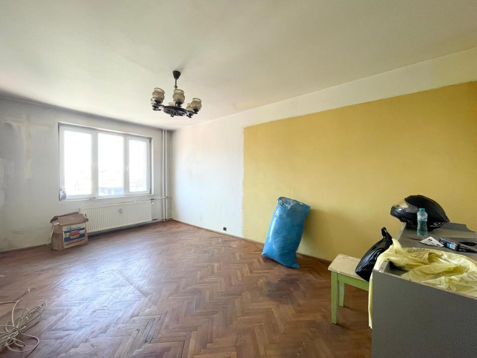 Apartament 3 camere pentru investitie - Complexul Studentesc