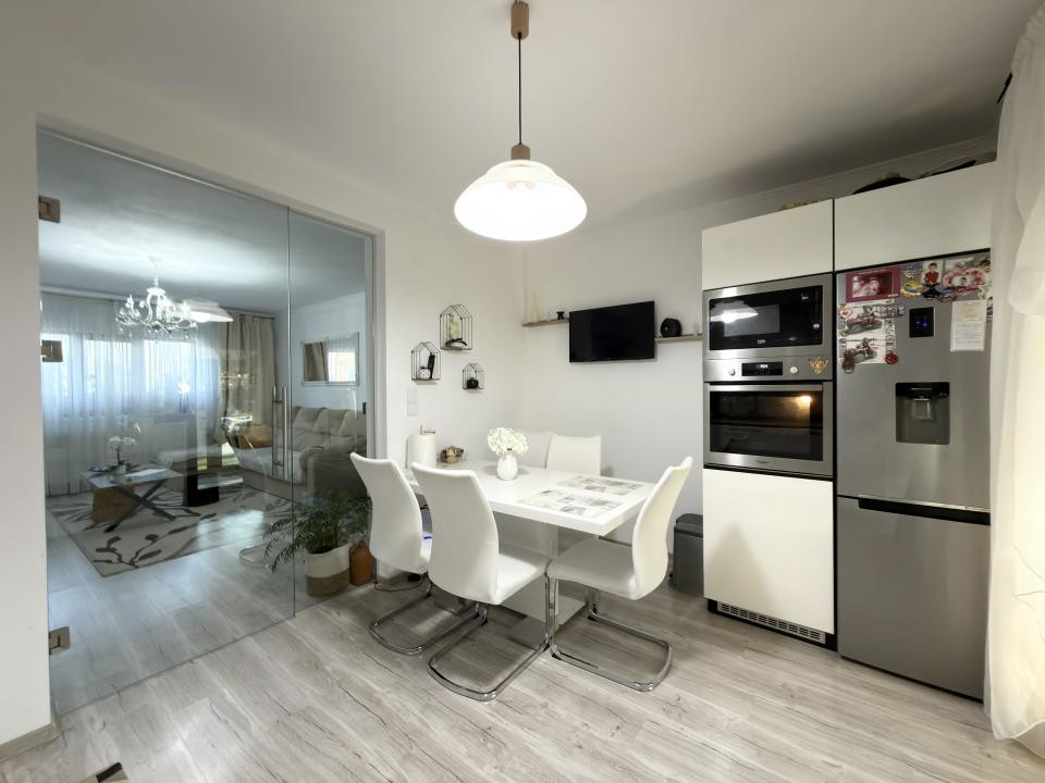 Casa individuala, 4 camere, 458mp teren, 98mp utili in Utvin 