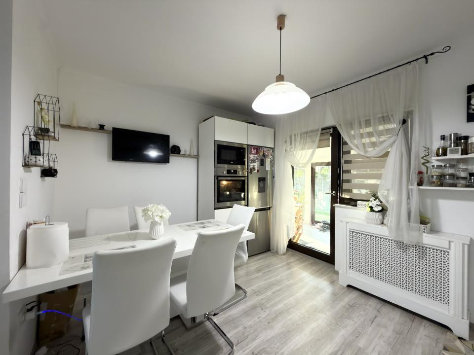 Casa individuala, 4 camere, 458mp teren, 98mp utili in Utvin 