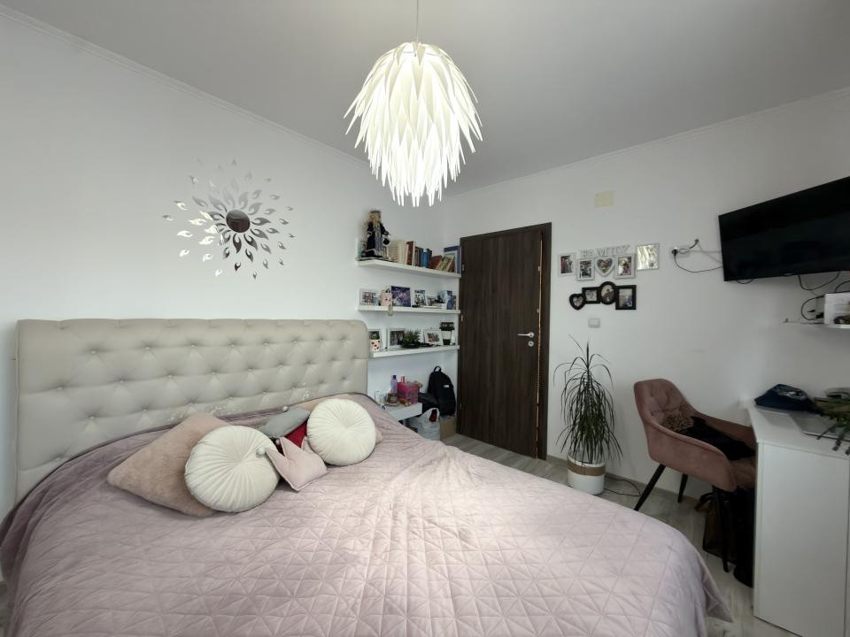 Casa individuala, 4 camere, 458mp teren, 98mp utili in Utvin 