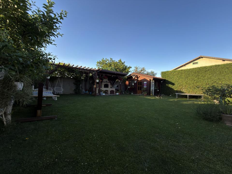 Casa individuala, 4 camere, 458mp teren, 98mp utili in Utvin 