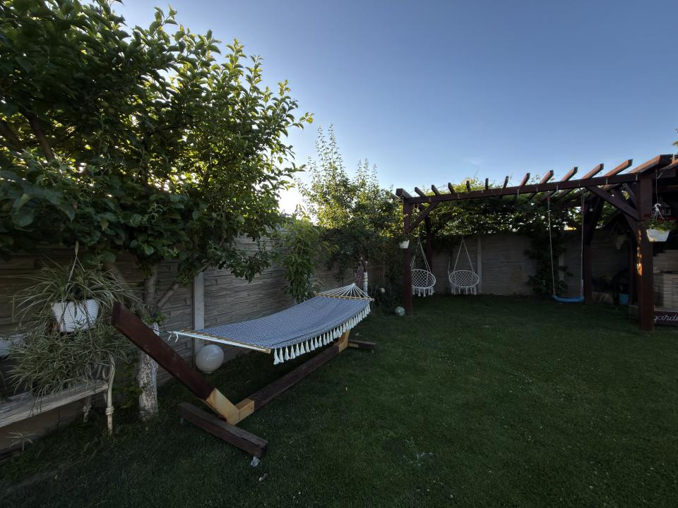 Casa individuala, 4 camere, 458mp teren, 98mp utili in Utvin 