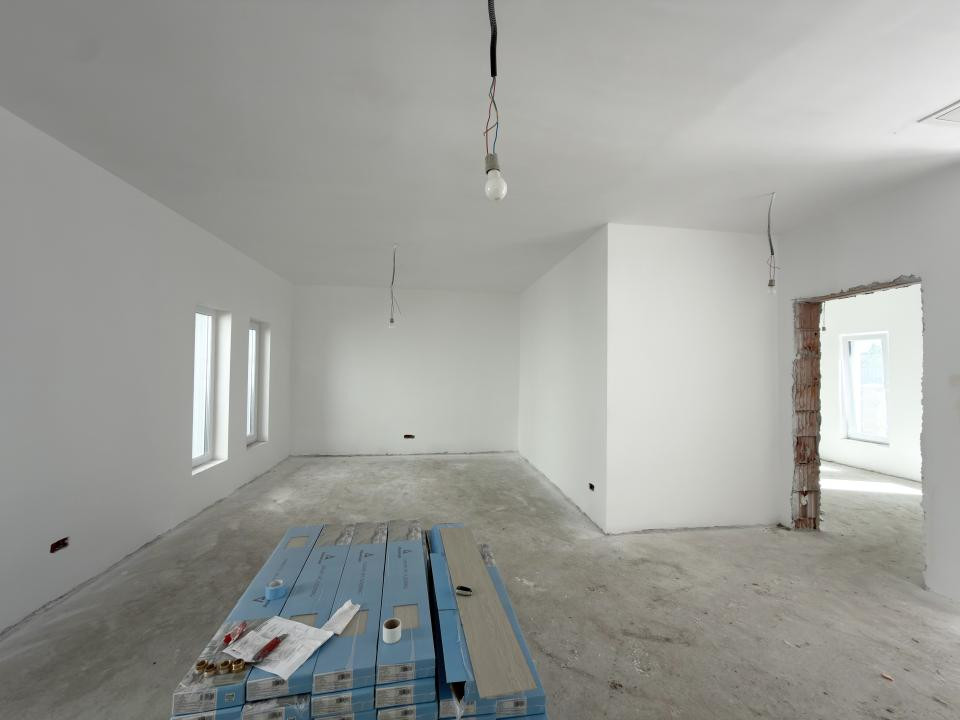 Duplex 3 camere, P+Pod, 80mp utili, 275mp  teren in Utvin 