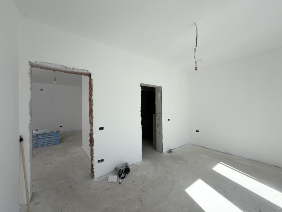 Duplex 3 camere, P+Pod, 80mp utili, 275mp  teren in Utvin 