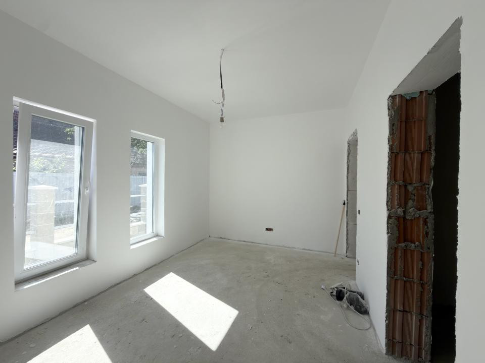 Duplex 3 camere, P+Pod, 80mp utili, 275mp  teren in Utvin 
