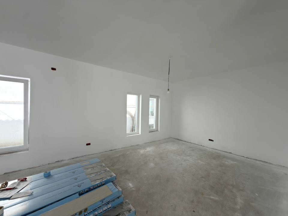 Duplex 3 camere, P+Pod, 80mp utili, 275mp  teren in Utvin 