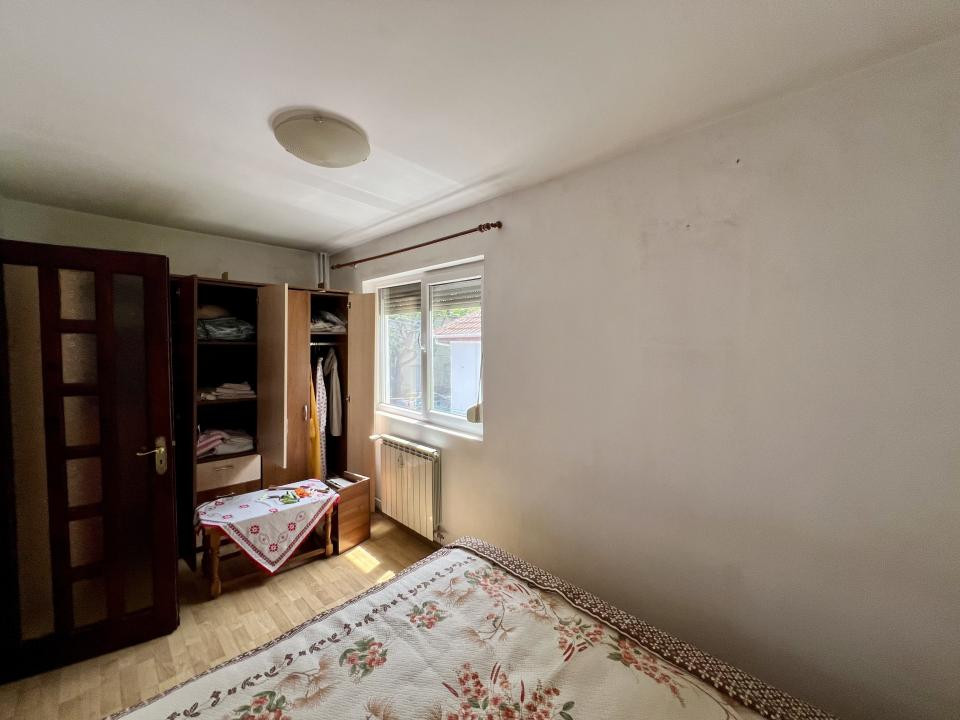  Apartament 3 camere, 42 mp utili, etaj 1 - zona Calea Sagului
