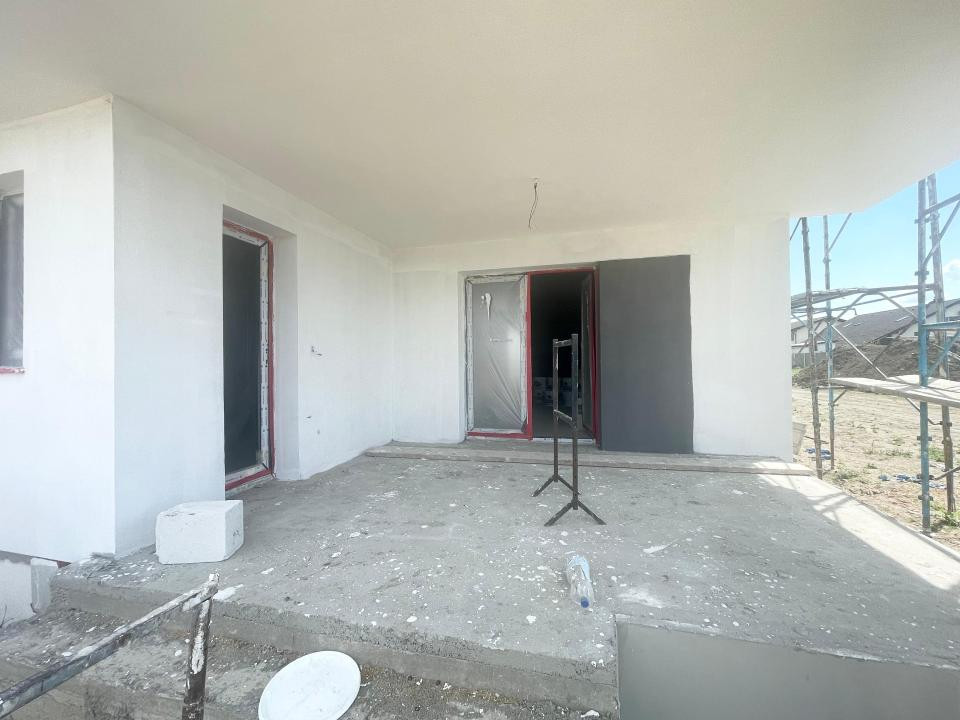 Duplex 4 camere, 118 mp utili, 425 mp teren - Mosnita Veche