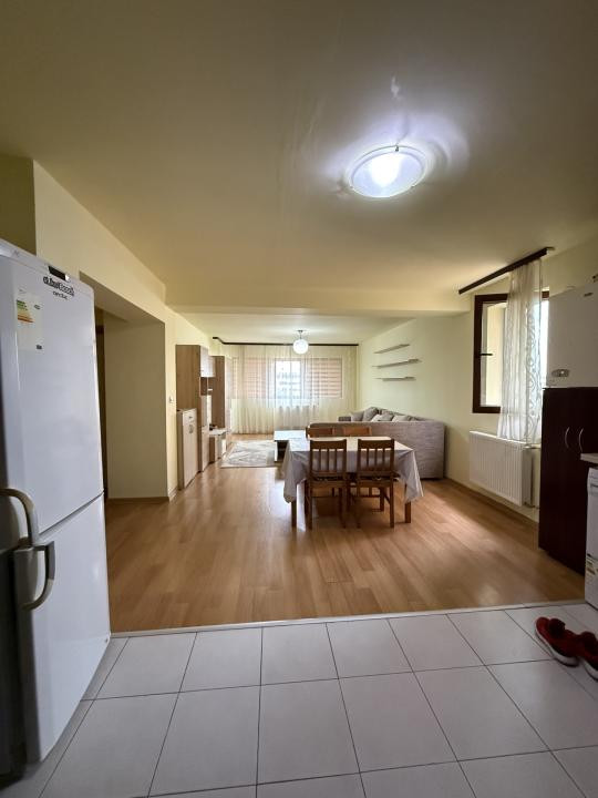Apartament cu 3 camere, 71 mp utili +balcon, etaj 2, mobilat - Giroc