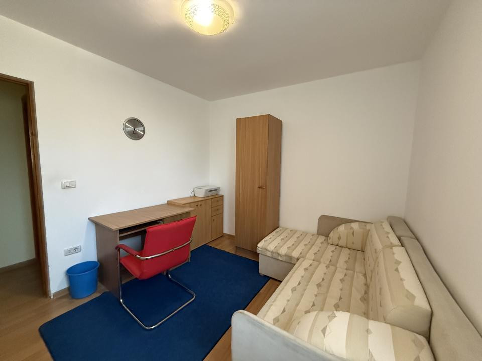 Apartament cu 3 camere, 71 mp utili +balcon, etaj 2, mobilat - Giroc