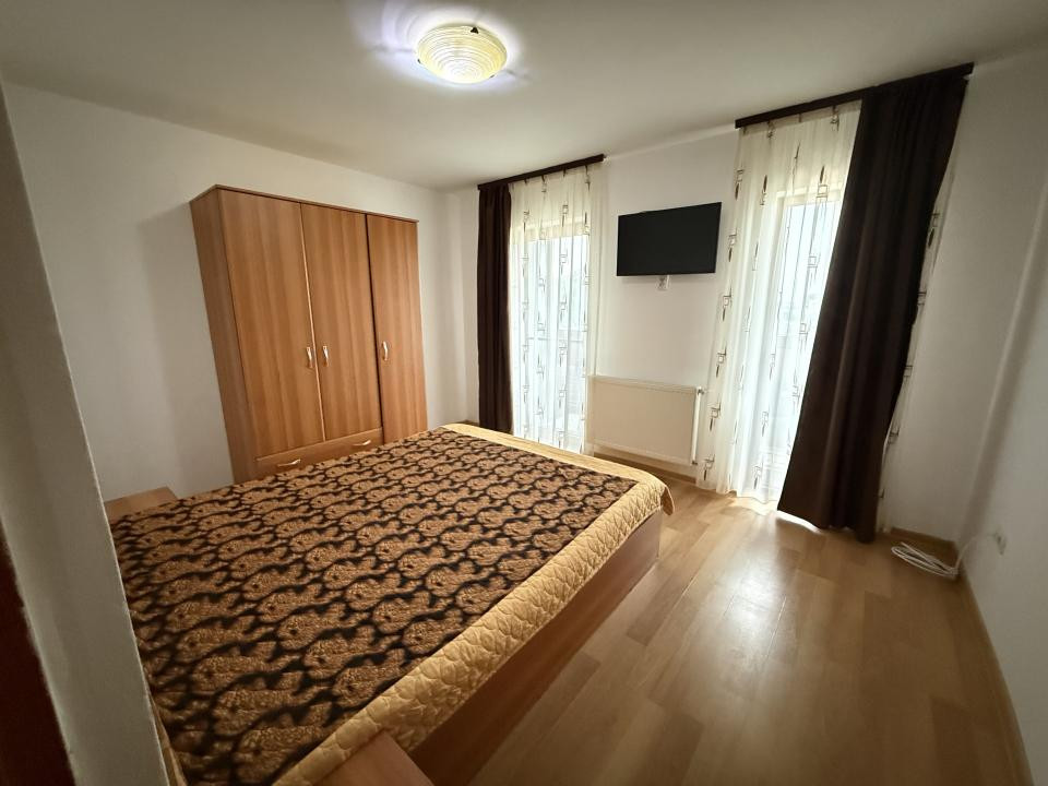 Apartament cu 3 camere, 71 mp utili +balcon, etaj 2, mobilat - Giroc