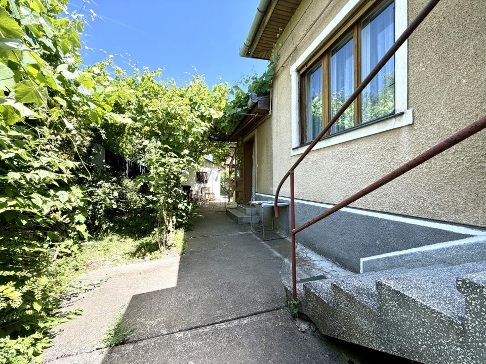 Casa in Timisoara, 3 camere, 70 mp utili, 332 mp teren - Zona Lunei