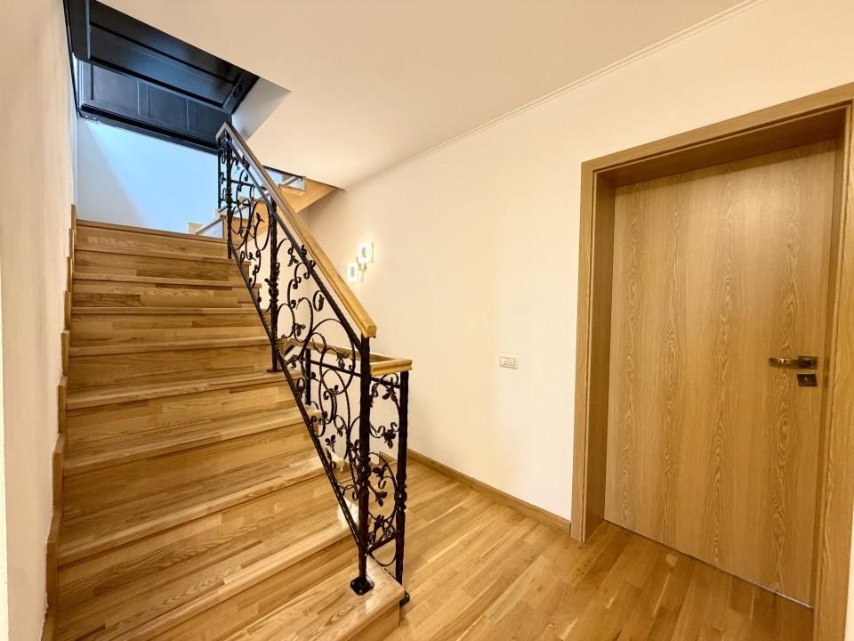 Duplex zid dublu, 5 camere, 150 mp utili, 300 mp teren - Dumbravita - zona Cora