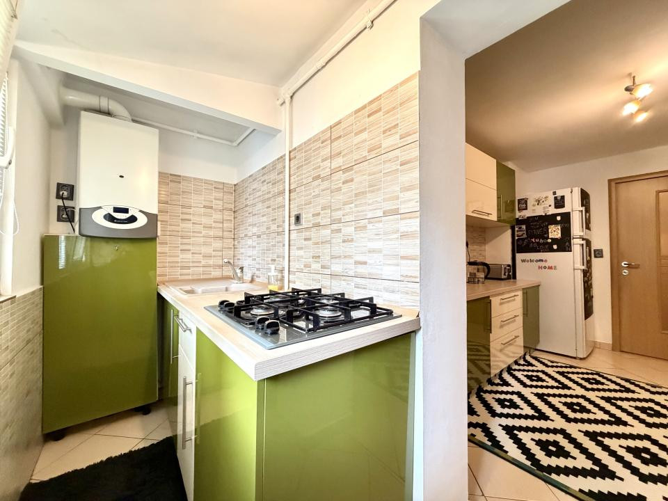 Apartament spatios, 3 camere, 70 mp utili, parter - Zona Dorobantilor