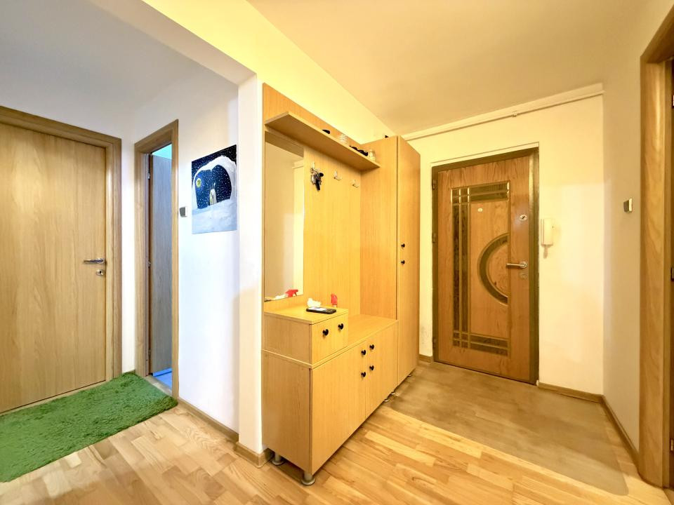 Apartament spatios, 3 camere, 70 mp utili, parter - Zona Dorobantilor