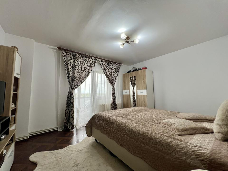  Apartament 4 camere, decomandat, 92 mp utili - zona Chisoda