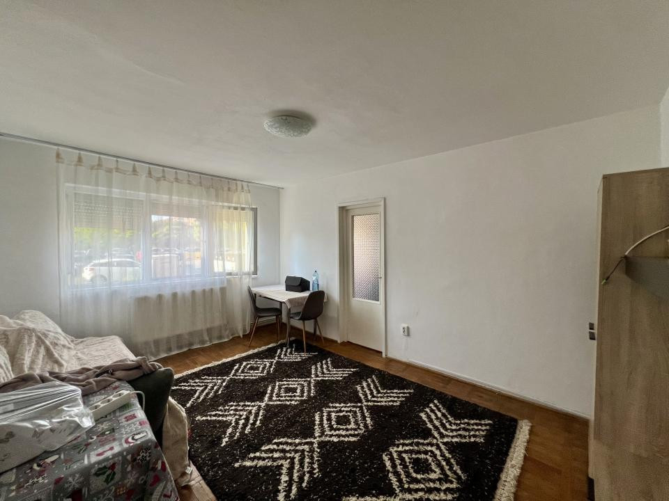 Apartament 2 camere, 42 mp utili, parter - zona Soarelui
