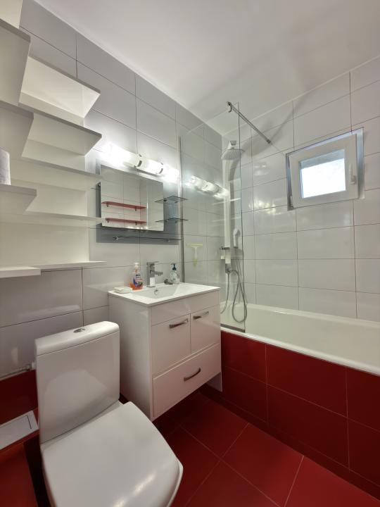 Apartament 3 camere, decomandat, etaj 4/7, 72mp utili, zona Lipovei 