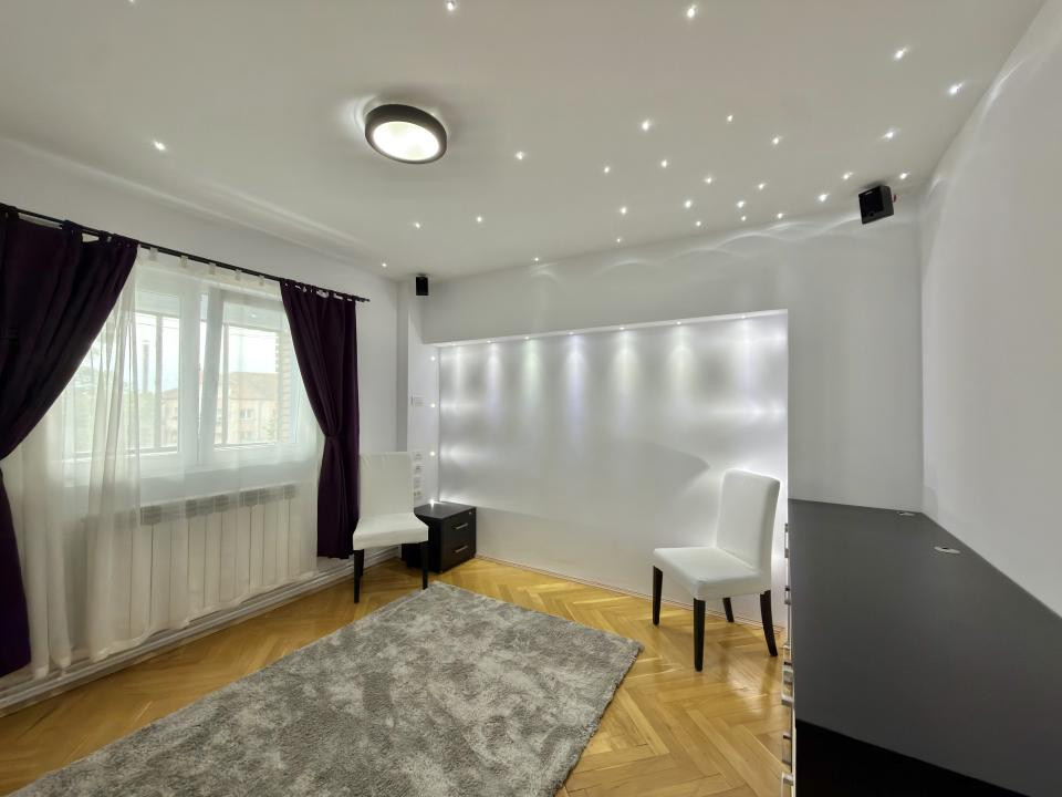 De Inchiriat- Apartament 3 camere, decomandat, 72mp utili - Lipovei