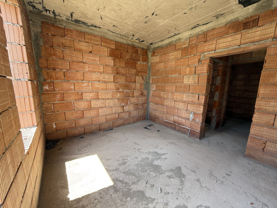 Apartament 2 camere, 50 mp + balcon, etaj 1 - Giroc
