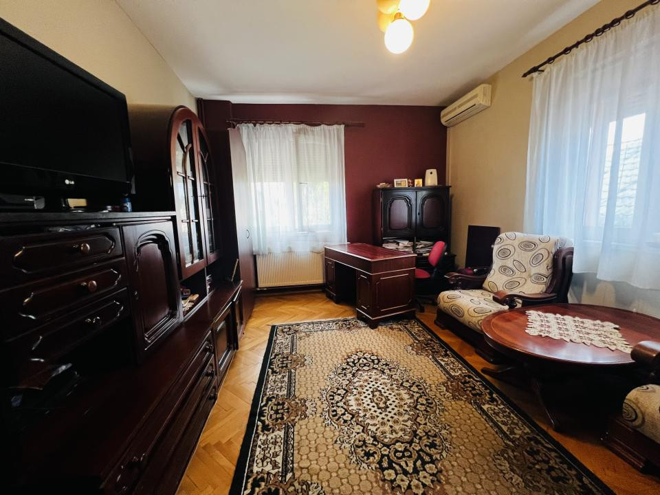 Vila cu 5 camere, 3 bai - Zona Cetatii Timișoara 