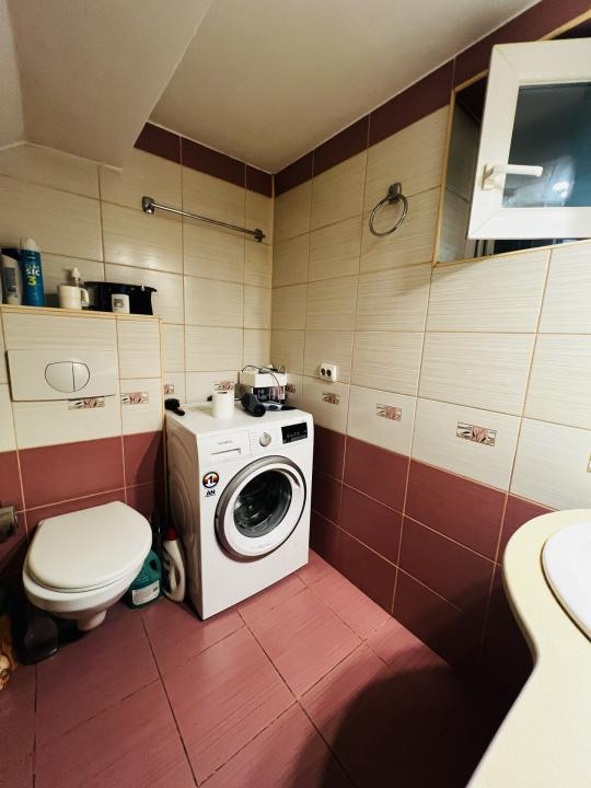 Vila cu 5 camere, 3 bai - Zona Cetatii Timișoara 