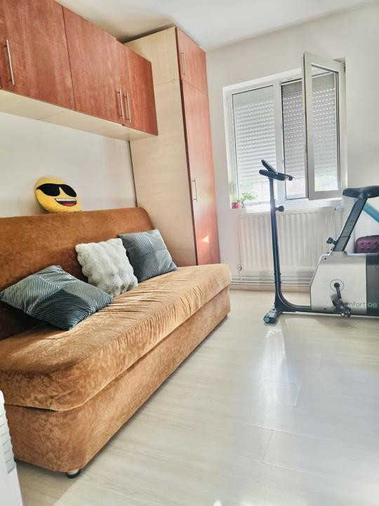 Apartament 3 camere, semidecomandate, 65mp utili, zona Circumvalatiunii