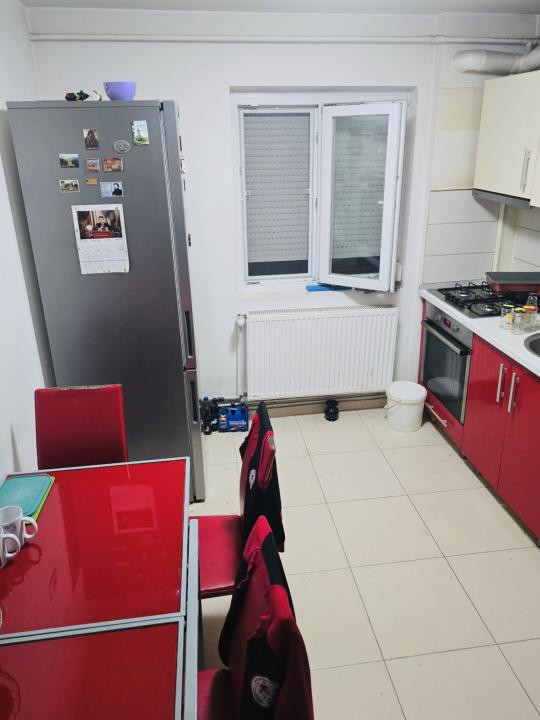 Apartament 3 camere, semidecomandate, 65mp utili, zona Circumvalatiunii