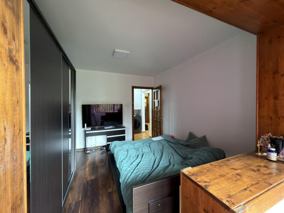 Apartament 3 camere, decomandat, 53 mp - zona Lipovei